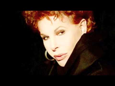 ORNELLA VANONI E PENSO A TE LIVE . PAZZESCA