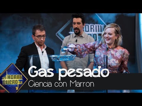 Elizabeth Moss consigue que los objetos floten en el aire - El Hormiguero 3.0