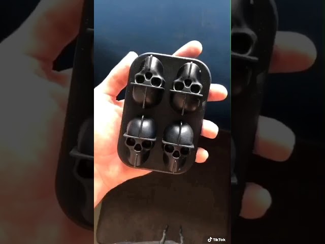 Vídeo relacionado con ZOOMPIL Molde de Silicona con Calavera, 3Pcs Molde de Silicona de Calavera 3D para Halloween, para Halloween, para Dulces, Chocolate, Jalea, Cubitos de Hielo