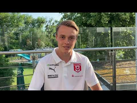 Co-Trainer Max Bergmann gibt Einblicke ins Trainingslager. Heute: Tag 3 morgens im Freibad.