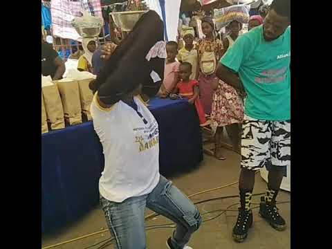 Medikal ft Agbeshie - Wrowroho ( Official Dance Video)