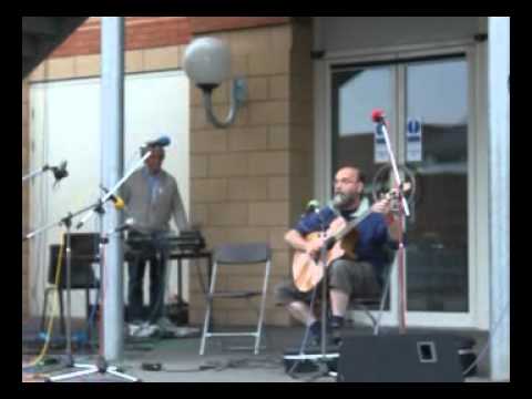 Andy Cairns Plays two Morris Dance Tunes: Warwick Folk Festival 2011