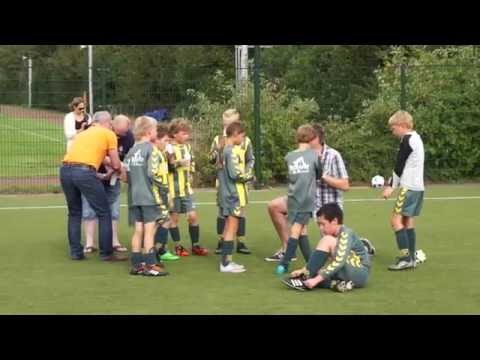 Voorschoten '97 JO11-6 / VUC JO11-4