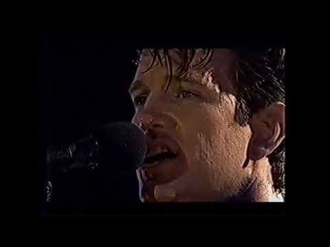 Chris Isaak and Silvertone live in Zandvoort (6/26/93)