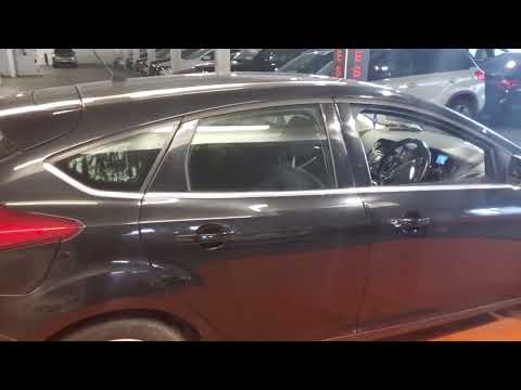 Ford Focus 2011 - Image 2