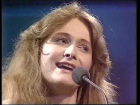 1982 End of the ESC in Harrogate with Nicole's multi-language reprise of "Ein bißchen Frieden"