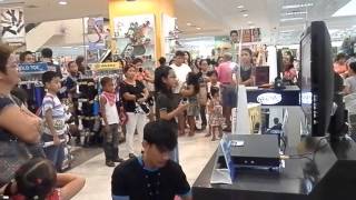 Amazing Girl sings "Let it Go" at SM City Bacoor!