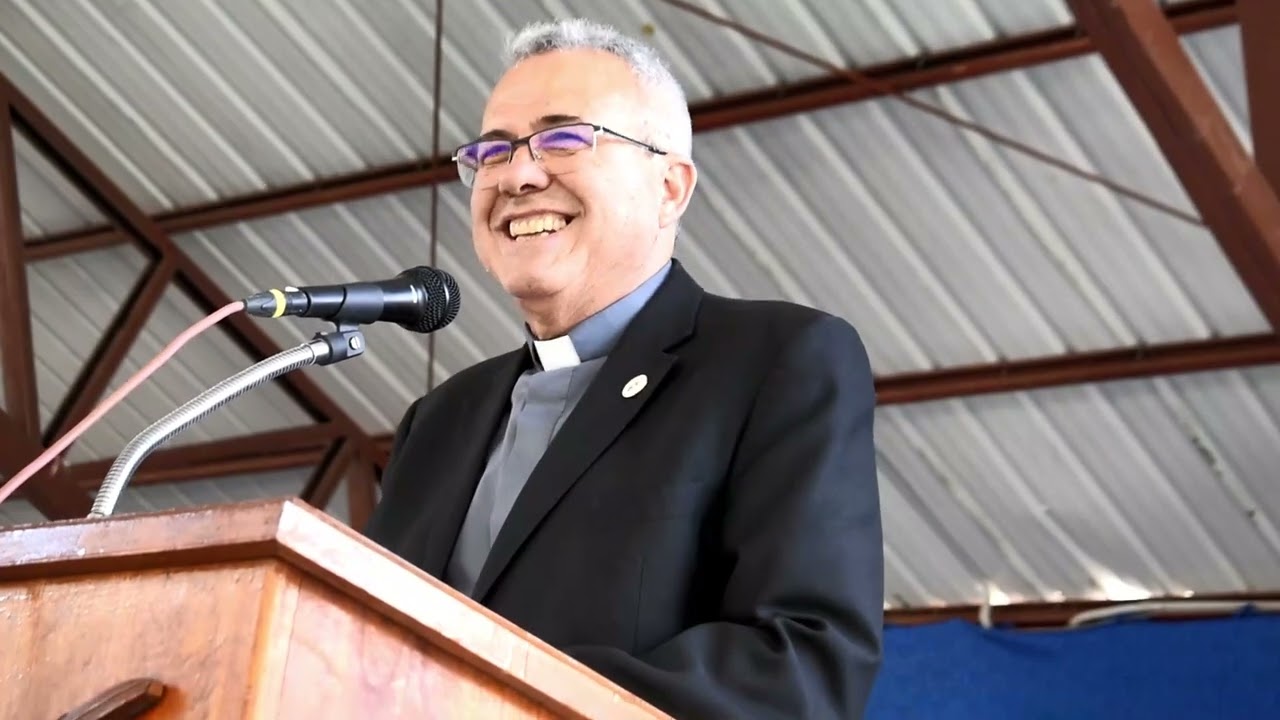 Padre José Fuentes Cano  RECTOR NACIONAL DE LA UNIVERSIDAD CATÓLICA BOLIVIANA