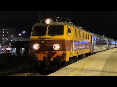 Odjazd EP09-046🧡🤎 Z IC ,,Chopin’’ Na stacji Warszawa Wschodnia