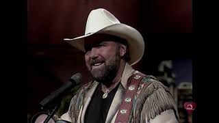 Johnny Lee - Picking Up Strangers (1995)(Music City Tonight 720p)