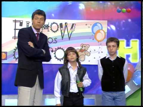 Show de los chicos, Brian le canta a la enana Feudale - Videomatch 99