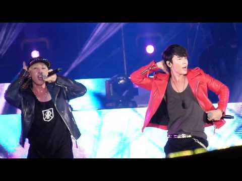 [HD FANCAM] 130115 The 27th Golden Disk Awards Live in Malaysia - Super Junior (Oppa Oppa)