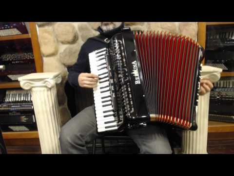 2415 - Black Beltuna Leader V 41 120 LMMMH $5995