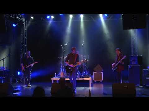 Red Alert - Paradise