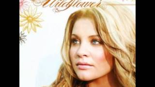 Lauren Alaina-Tupelo