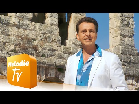 Bobby Rosso - Una Canzone Italiana (Offizielles Musikvideo)