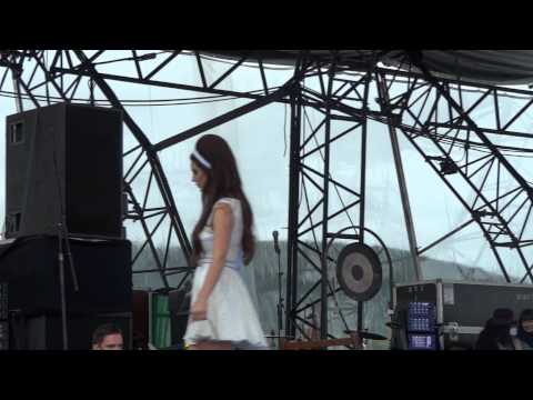Lana Del Rey Eurockéennes 2012 "Million Dollar Man"