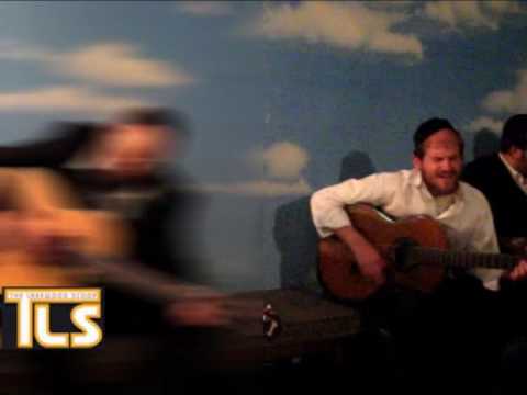 Carlebach kumzitz with Eli Beer