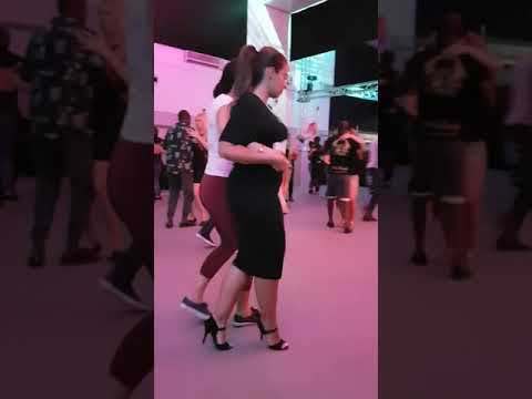 Urban Kiz Demo by Lynnette & Madjouline, Belgium