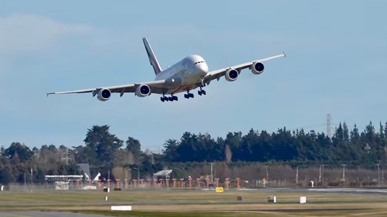 A380 Hard Landing Wing Flex
