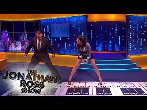 Tom Hanks and Sandra Bullock Play Chopsticks | The Jonathan Ross Show