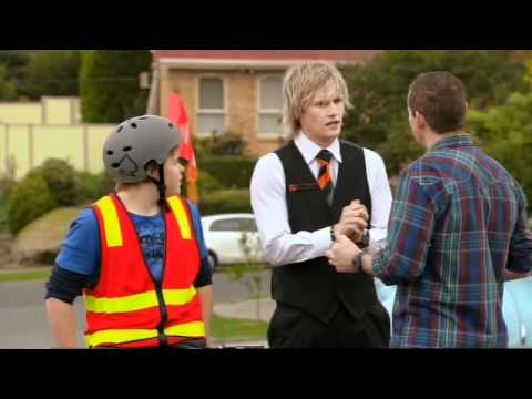 Neighbours: Tuesday 17 January - Clip