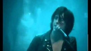 The Libertines - 06. Begging (live at the astoria).mp4