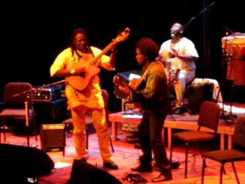 Five Great Guitars Habib Koite / Jan Kuiper / Bimhuis Amsterdam oktober 2012