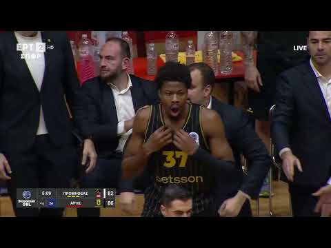 Προμηθέας - Άρης | Η αντίδραση του Κώστα Αντετοκούνμπο μετά το 5ο φάουλ