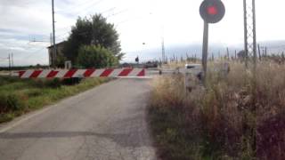 preview picture of video 'Passaggi a livello di via Spadarino e via Biancano - Faenza'