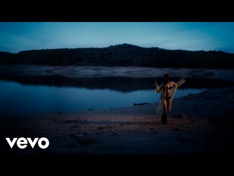 Judeline, DELLAFUENTE - tiempo pasa (Lyric Video)