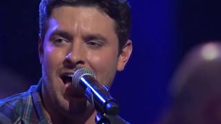 Chris Young - Don&#39;t Close Your Eyes  (Live at the Grand Ole Opry)