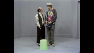 Classic Sesame Street - Wally and Ralph: Wastebasket