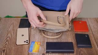 Сумка жіноча з металевими акцентами на ручках з натуральної шкіри Vintage 22368 бежева