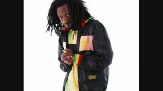 Download lagu winky d   green like mi garden mp3