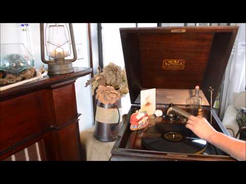 Among My Souvenirs and Washboard Blues with Paul Whiteman and His Concert Orchestra