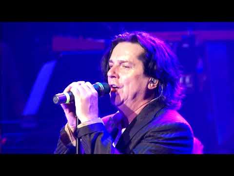 COLOURS NOT FOUND IN NATURE, Isildurs Bane and Steve Hogarth