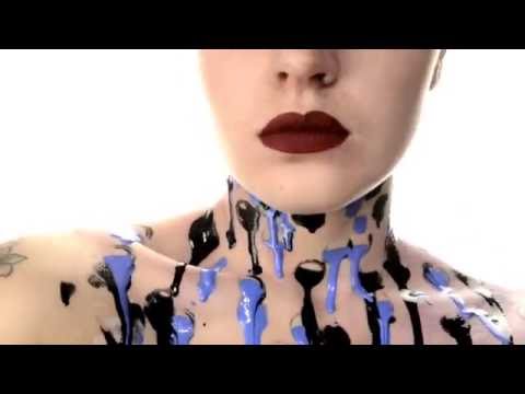 Paint yourself undivided | Videoart by Felicia Wallin