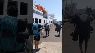 Download lagu Persiapan Naik Kapal Laut Ke Pelabuhan Lembar Lombok #shorts #pendakiindonesia #lombok #rinjani mp3