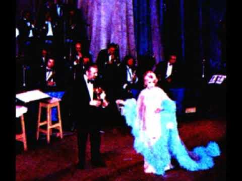 DOROTHY SQUIRES  DANNY BOY   AT DRURY LANE  THEATRE ROYAL LONDON 1974 I OWN NO RIGHTS TO THIS SONG
