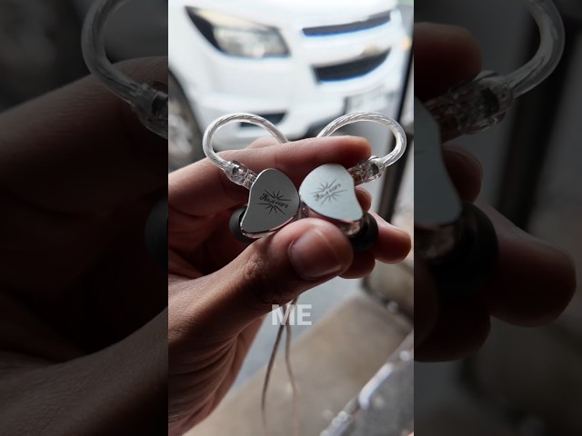 Vídeo relacionado con Linsoul Kiwi Ears Belle In Ear Monitor con Controlador Dinámico DLC de 10mm, Auriculares con Cable Plateado de Doble Capa, IEM Profesional para Escenario/Gaming/Producción Musical (Sin Mic, Negro)