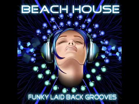 LoverushUK! ft Shelly Harland 'Different World 2010 - Loverush UK! Club Mix'