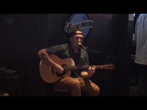 Kyle Ahern -  Smokin Love