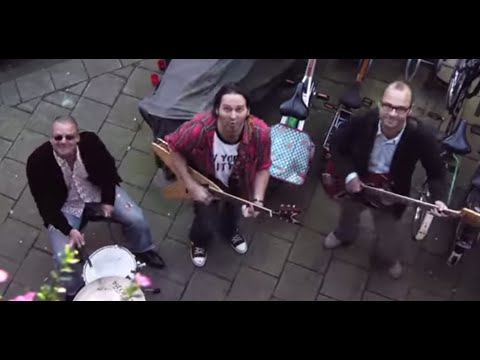 "UIT" - Roel C. Verburg