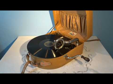 The Paul Godwin Orchestra – Dolly's dancing / Estudiantina