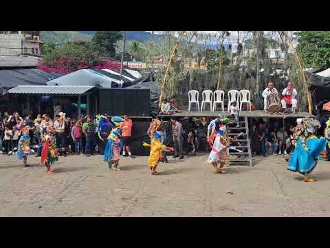 Presentación del baile de la Conquista de Guatemala en Rabinal Baja Verapaz. 
