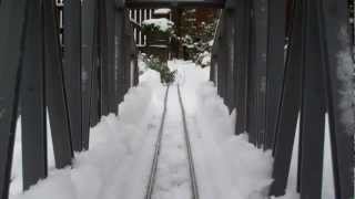 preview picture of video 'Elsecar & Hemingfield Light Railway In The Snow'