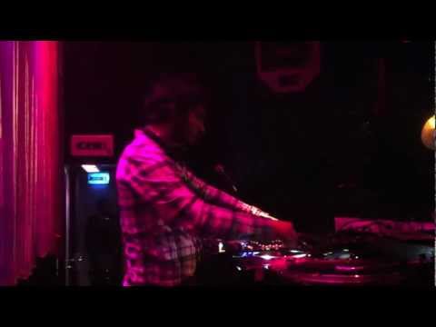 Switchst(d)ance at Lux - warm up for r Jamie XX  Tic and Jon Rust 19/03/13