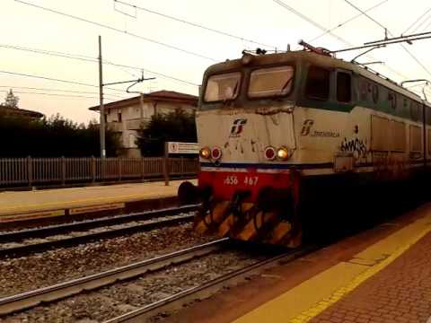 E.656.467 + CARRI CHIUSI H sul [MRV Bari Lamasinata - Padova Interporto]