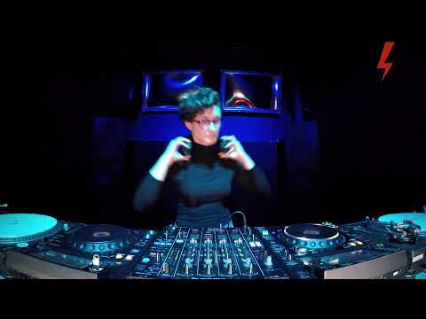 The Blue Oyster: Rayndu / 26.10 / 20 - 21